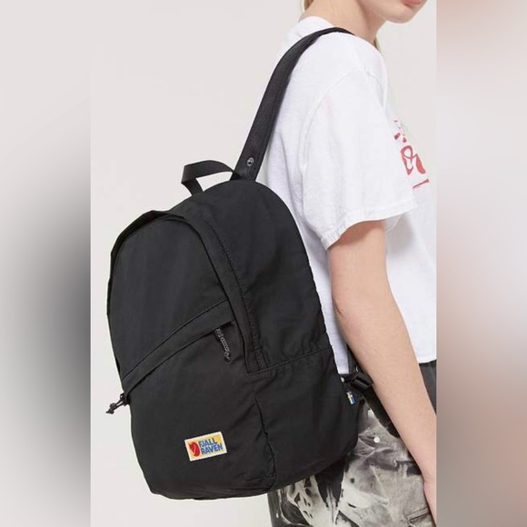 Fjällräven Vargdag 25L Backpack NWOT - Picture 3 of 16